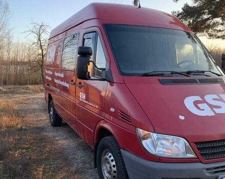 Красный Мерседес Sprinter, объемом двигателя 2.15 л и пробегом 465 тыс. км за 9800 $, фото 2 на Automoto.ua