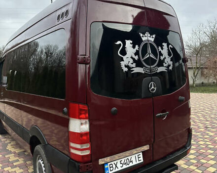 Красный Мерседес Sprinter, объемом двигателя 2.15 л и пробегом 430 тыс. км за 10000 $, фото 3 на Automoto.ua