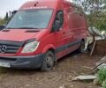 Красный Мерседес Sprinter, объемом двигателя 2.2 л и пробегом 396 тыс. км за 12000 $, фото 1 на Automoto.ua