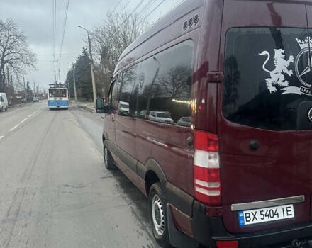 Красный Мерседес Sprinter, объемом двигателя 2.15 л и пробегом 430 тыс. км за 10000 $, фото 16 на Automoto.ua