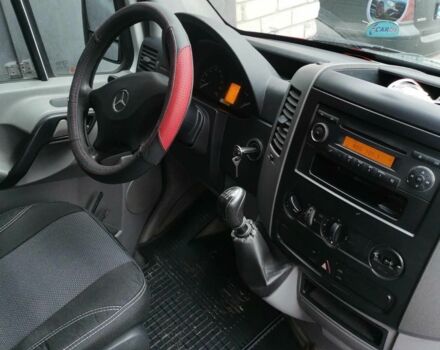 Красный Мерседес Sprinter, объемом двигателя 2.1 л и пробегом 398 тыс. км за 14500 $, фото 8 на Automoto.ua