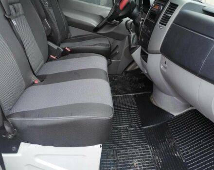 Красный Мерседес Sprinter, объемом двигателя 2.1 л и пробегом 398 тыс. км за 14500 $, фото 7 на Automoto.ua