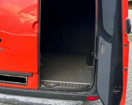 Красный Мерседес Sprinter, объемом двигателя 2.1 л и пробегом 450 тыс. км за 15000 $, фото 4 на Automoto.ua