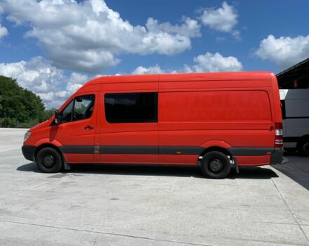 Красный Мерседес Sprinter, объемом двигателя 2.1 л и пробегом 450 тыс. км за 15000 $, фото 3 на Automoto.ua