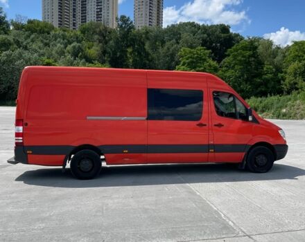 Красный Мерседес Sprinter, объемом двигателя 2.1 л и пробегом 450 тыс. км за 15000 $, фото 1 на Automoto.ua