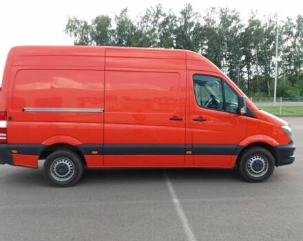 Красный Мерседес Sprinter, объемом двигателя 2.2 л и пробегом 375 тыс. км за 15300 $, фото 5 на Automoto.ua