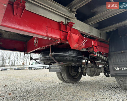 Червоний Мерседес Sprinter, об'ємом двигуна 2.2 л та пробігом 426 тис. км за 17500 $, фото 9 на Automoto.ua