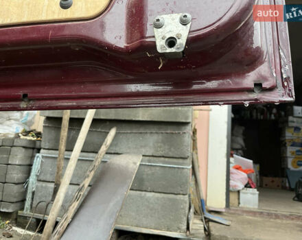 Красный Мерседес Sprinter, объемом двигателя 3.2 л и пробегом 280 тыс. км за 24000 $, фото 9 на Automoto.ua