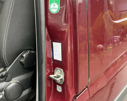 Красный Мерседес Sprinter, объемом двигателя 3.2 л и пробегом 280 тыс. км за 24000 $, фото 17 на Automoto.ua