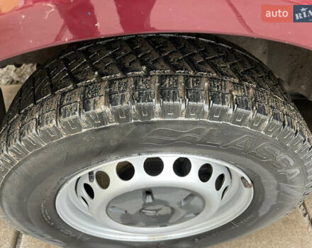 Красный Мерседес Sprinter, объемом двигателя 3.2 л и пробегом 280 тыс. км за 24000 $, фото 4 на Automoto.ua