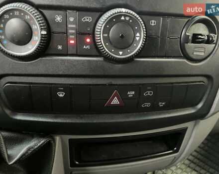 Красный Мерседес Sprinter, объемом двигателя 3.2 л и пробегом 280 тыс. км за 24000 $, фото 21 на Automoto.ua