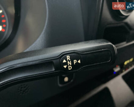 Красный Мерседес Sprinter, объемом двигателя 2.14 л и пробегом 364 тыс. км за 22900 $, фото 14 на Automoto.ua