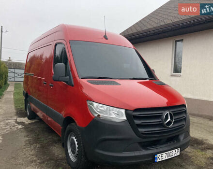 Красный Мерседес Sprinter, объемом двигателя 2.14 л и пробегом 364 тыс. км за 22900 $, фото 1 на Automoto.ua