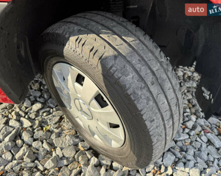 Червоний Мерседес Sprinter, об'ємом двигуна 0 л та пробігом 227 тис. км за 28950 $, фото 32 на Automoto.ua