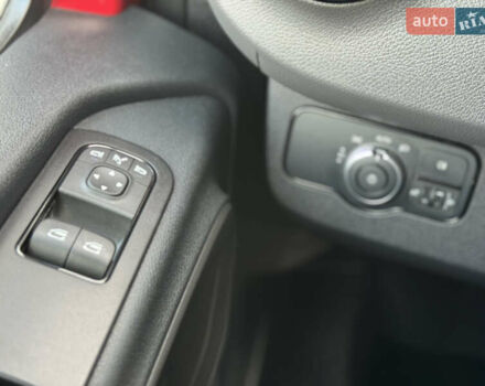 Червоний Мерседес Sprinter, об'ємом двигуна 0 л та пробігом 227 тис. км за 28950 $, фото 15 на Automoto.ua