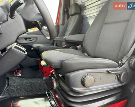 Червоний Мерседес Sprinter, об'ємом двигуна 0 л та пробігом 227 тис. км за 28950 $, фото 14 на Automoto.ua