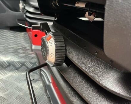 Красный Мерседес Sprinter, объемом двигателя 2.99 л и пробегом 101 тыс. км за 65500 $, фото 34 на Automoto.ua