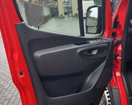 Красный Мерседес Sprinter, объемом двигателя 2.99 л и пробегом 101 тыс. км за 65500 $, фото 32 на Automoto.ua