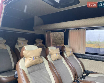Красный Мерседес Sprinter, объемом двигателя 2.7 л и пробегом 600 тыс. км за 11800 $, фото 8 на Automoto.ua