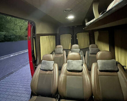 Красный Мерседес Sprinter, объемом двигателя 2.15 л и пробегом 760 тыс. км за 14000 $, фото 28 на Automoto.ua