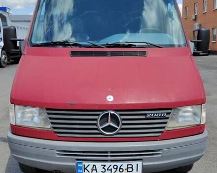 Красный Мерседес Sprinter, объемом двигателя 2.3 л и пробегом 326 тыс. км за 4000 $, фото 13 на Automoto.ua