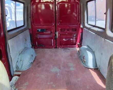 Красный Мерседес Sprinter, объемом двигателя 2.3 л и пробегом 326 тыс. км за 4000 $, фото 9 на Automoto.ua