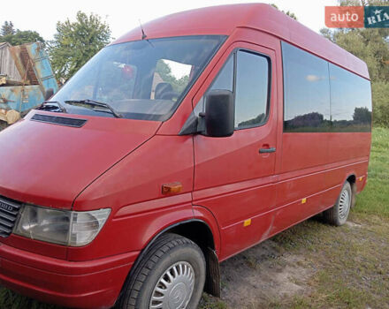 Красный Мерседес Sprinter, объемом двигателя 0 л и пробегом 850 тыс. км за 4500 $, фото 9 на Automoto.ua