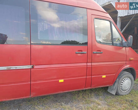 Красный Мерседес Sprinter, объемом двигателя 0 л и пробегом 850 тыс. км за 4500 $, фото 4 на Automoto.ua