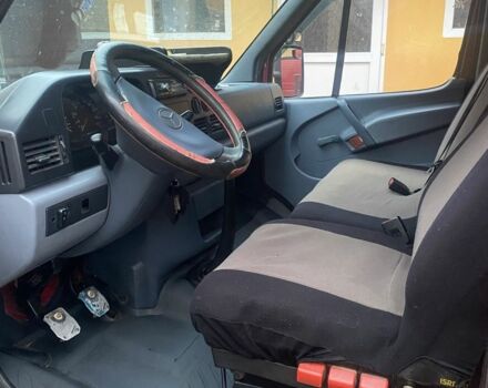 Червоний Мерседес Sprinter, об'ємом двигуна 2.3 л та пробігом 500 тис. км за 4800 $, фото 12 на Automoto.ua