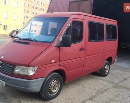 Красный Мерседес Sprinter, объемом двигателя 2.3 л и пробегом 326 тыс. км за 4000 $, фото 2 на Automoto.ua