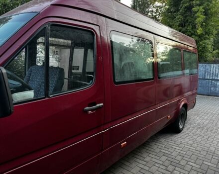 Красный Мерседес Sprinter, объемом двигателя 2.9 л и пробегом 843 тыс. км за 4690 $, фото 1 на Automoto.ua