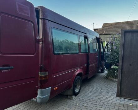 Красный Мерседес Sprinter, объемом двигателя 2.9 л и пробегом 843 тыс. км за 4690 $, фото 3 на Automoto.ua