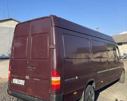Красный Мерседес Sprinter, объемом двигателя 2.3 л и пробегом 451 тыс. км за 6800 $, фото 5 на Automoto.ua