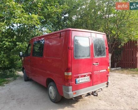 Красный Мерседес Sprinter, объемом двигателя 2.3 л и пробегом 251 тыс. км за 5500 $, фото 9 на Automoto.ua