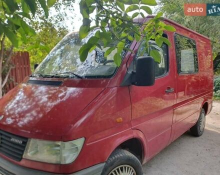 Красный Мерседес Sprinter, объемом двигателя 2.3 л и пробегом 251 тыс. км за 5500 $, фото 1 на Automoto.ua
