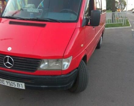 Червоний Мерседес Sprinter, об'ємом двигуна 2.9 л та пробігом 320 тис. км за 6000 $, фото 2 на Automoto.ua