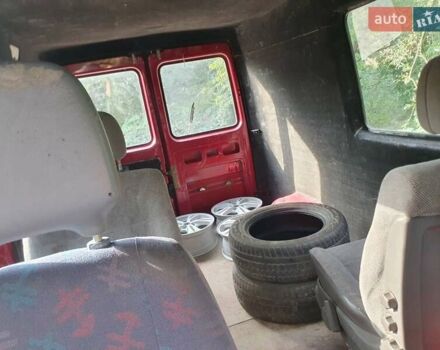 Красный Мерседес Sprinter, объемом двигателя 2.3 л и пробегом 251 тыс. км за 5500 $, фото 12 на Automoto.ua