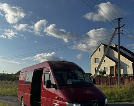 Червоний Мерседес Sprinter, об'ємом двигуна 2.7 л та пробігом 320 тис. км за 7999 $, фото 1 на Automoto.ua