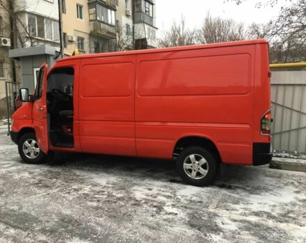 Красный Мерседес Sprinter, объемом двигателя 2.9 л и пробегом 495 тыс. км за 9000 $, фото 1 на Automoto.ua