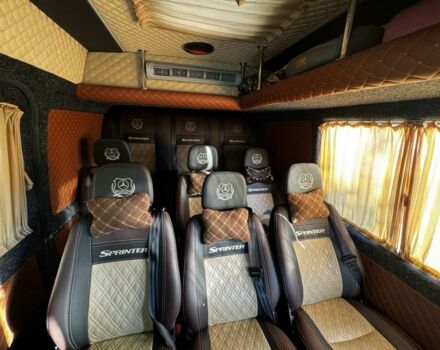 Червоний Мерседес Sprinter, об'ємом двигуна 2.7 л та пробігом 320 тис. км за 7999 $, фото 2 на Automoto.ua