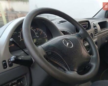 Красный Мерседес Sprinter, объемом двигателя 2.2 л и пробегом 390 тыс. км за 5800 $, фото 5 на Automoto.ua