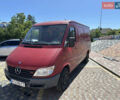 Красный Мерседес Sprinter, объемом двигателя 2.15 л и пробегом 485 тыс. км за 4000 $, фото 1 на Automoto.ua