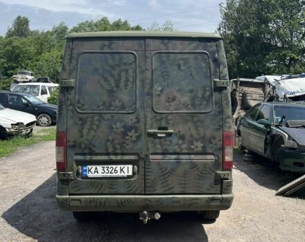 Красный Мерседес Sprinter, объемом двигателя 2.1 л и пробегом 350 тыс. км за 4000 $, фото 2 на Automoto.ua