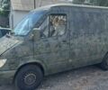 Красный Мерседес Sprinter, объемом двигателя 2.1 л и пробегом 350 тыс. км за 4000 $, фото 1 на Automoto.ua