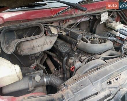 Червоний Мерседес Sprinter, об'ємом двигуна 2.15 л та пробігом 400 тис. км за 6200 $, фото 7 на Automoto.ua