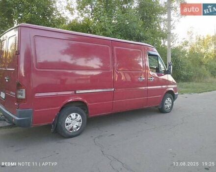 Красный Мерседес Sprinter, объемом двигателя 2.2 л и пробегом 480 тыс. км за 8300 $, фото 4 на Automoto.ua