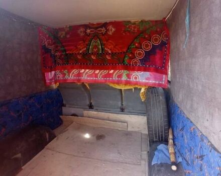 Красный Мерседес Sprinter, объемом двигателя 0 л и пробегом 510 тыс. км за 9500 $, фото 14 на Automoto.ua
