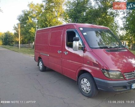 Красный Мерседес Sprinter, объемом двигателя 2.2 л и пробегом 480 тыс. км за 8300 $, фото 2 на Automoto.ua