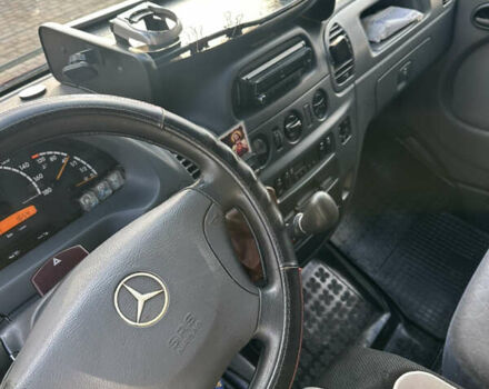 Червоний Мерседес Sprinter, об'ємом двигуна 2.69 л та пробігом 540 тис. км за 9300 $, фото 11 на Automoto.ua