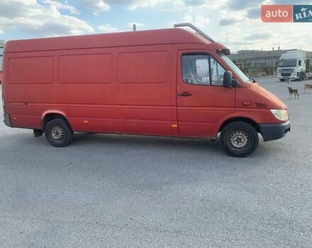 Красный Мерседес Sprinter, объемом двигателя 2.15 л и пробегом 345 тыс. км за 8900 $, фото 3 на Automoto.ua